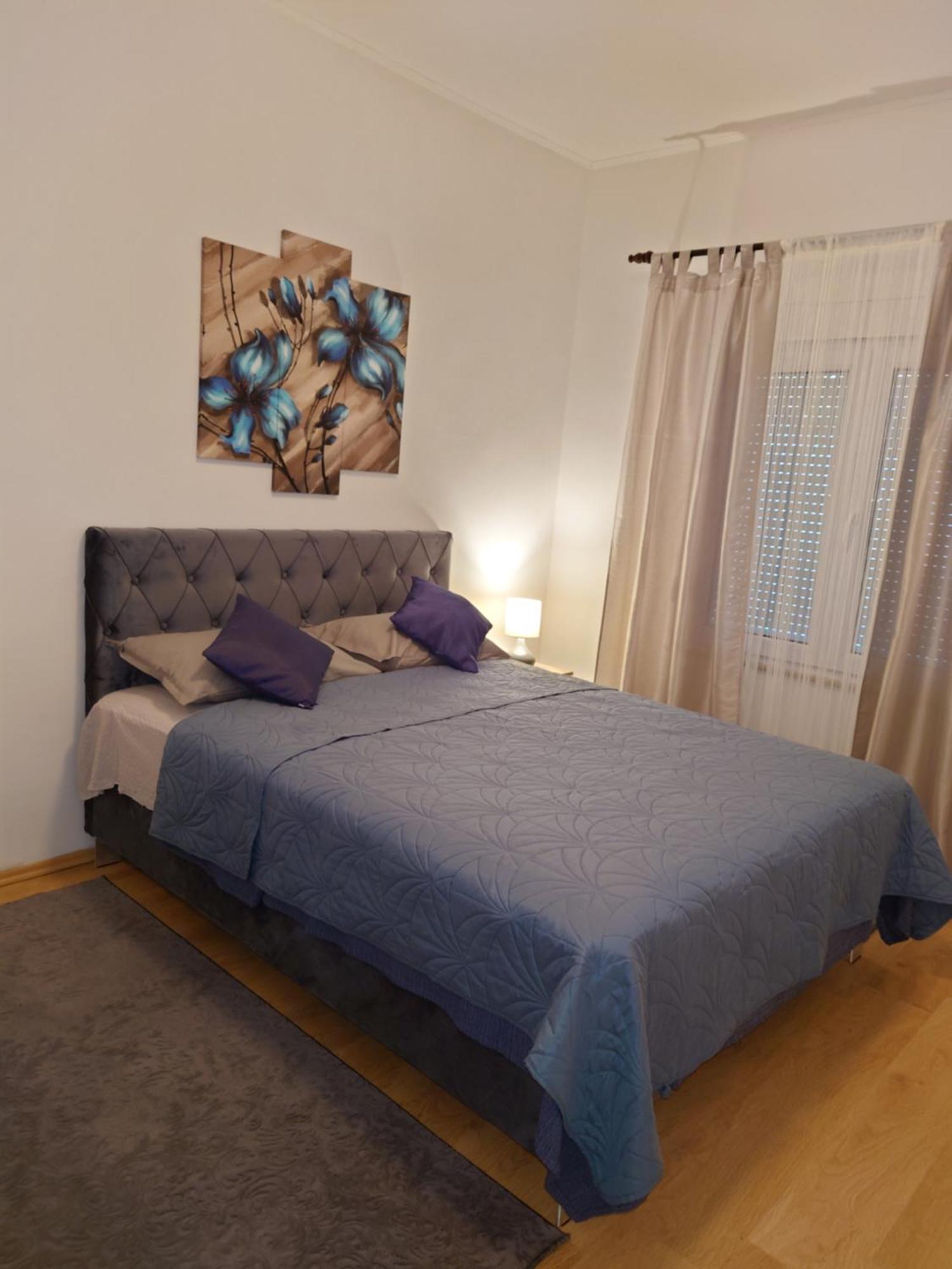 Apartments Tulipan - With Free Private Parking Garage Mostar Esterno foto